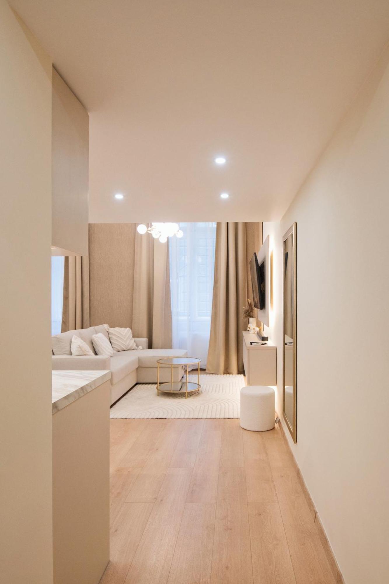 Hubner Apartment Budapest Exteriör bild