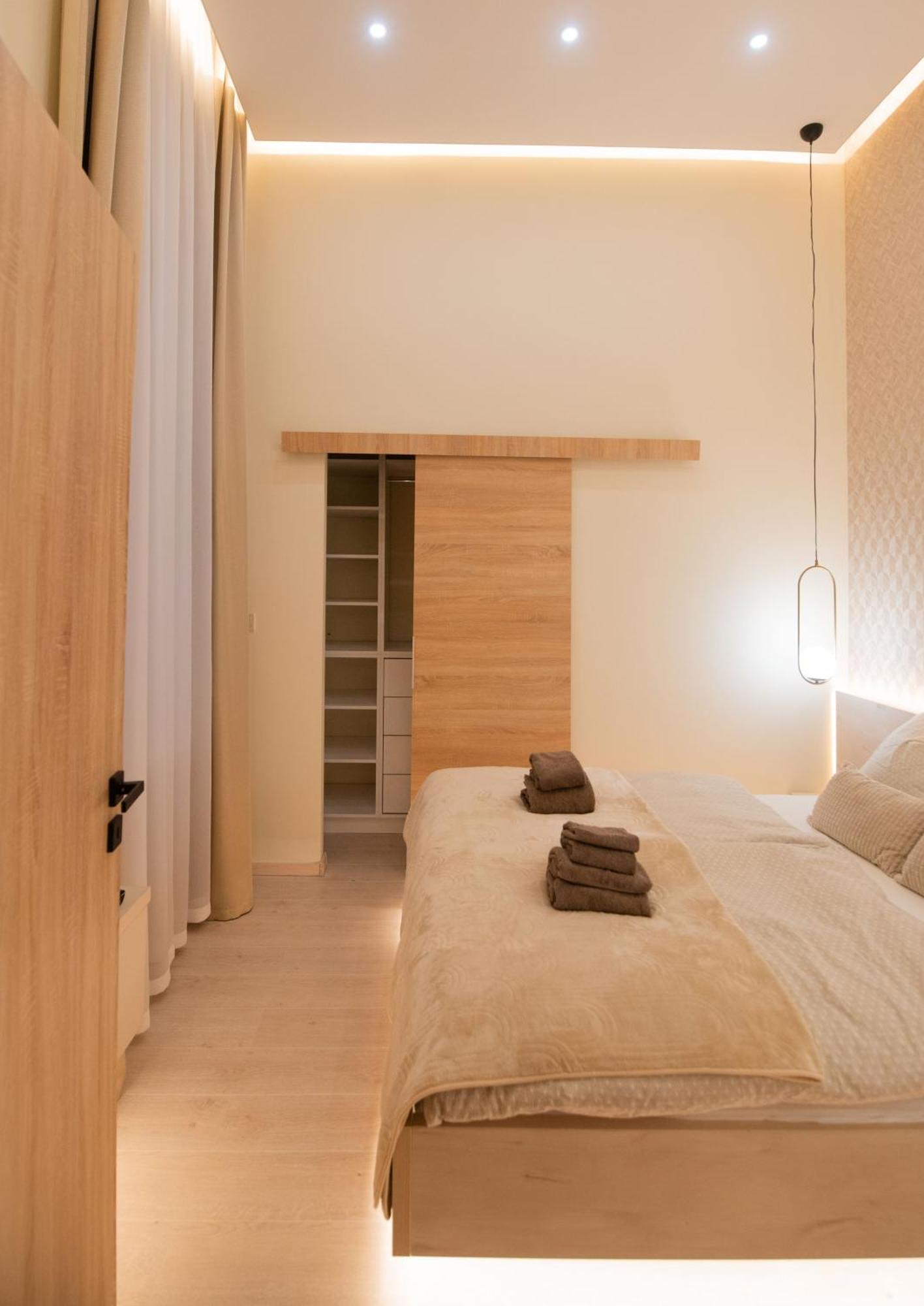Hubner Apartment Budapest Exteriör bild